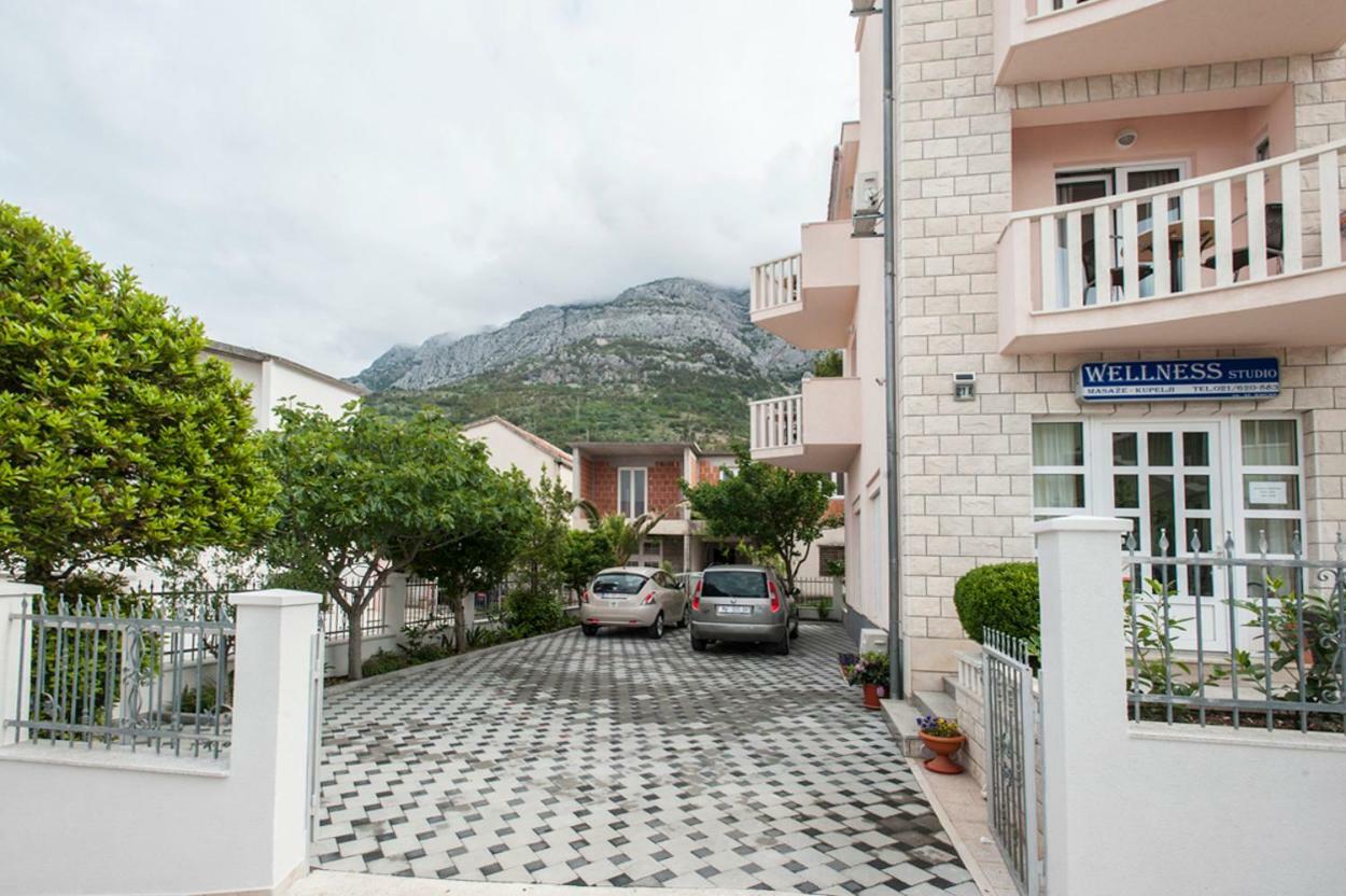 House Bacak - Apartment & Wellness-Studio Baska Voda Luaran gambar