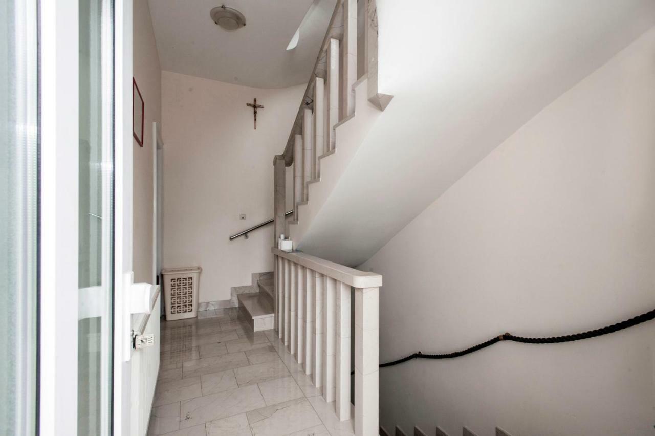 House Bacak - Apartment & Wellness-Studio Baska Voda Luaran gambar
