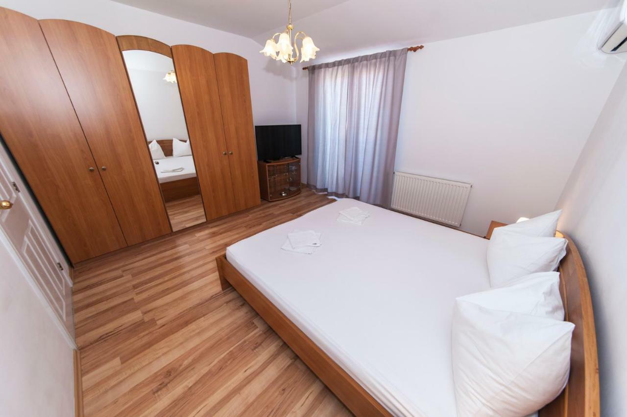 House Bacak - Apartment & Wellness-Studio Baska Voda Luaran gambar