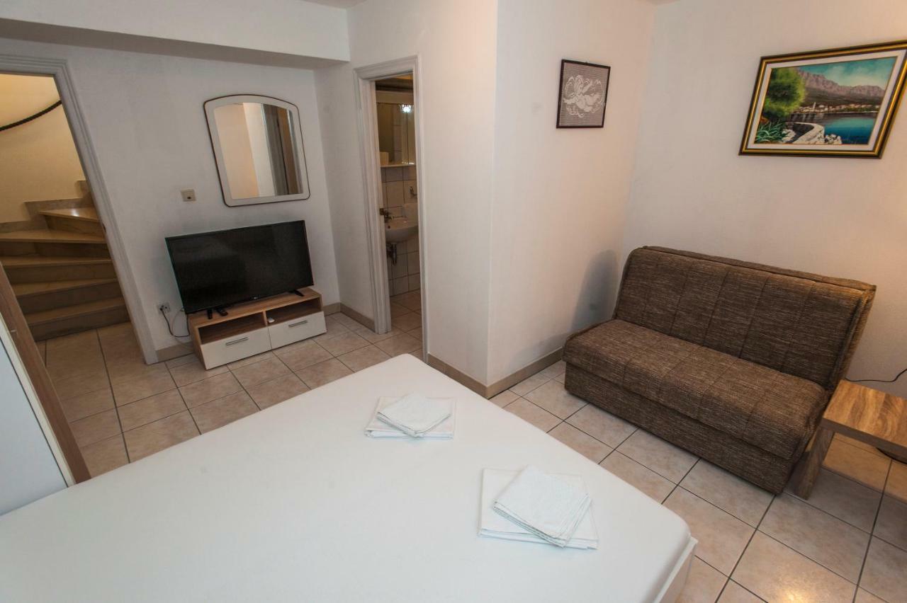 House Bacak - Apartment & Wellness-Studio Baska Voda Luaran gambar